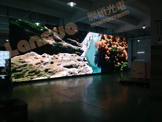 户外宣传p8全彩led显示屏表贴视角大效果好